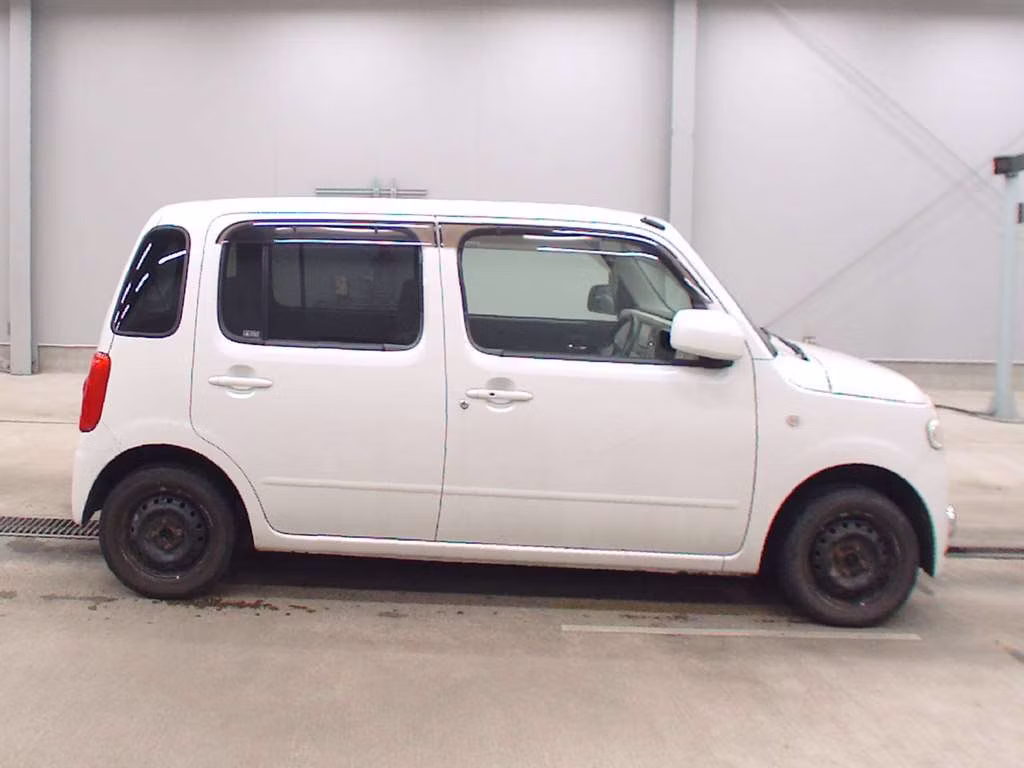 DAIHATSU MIRA COCOA