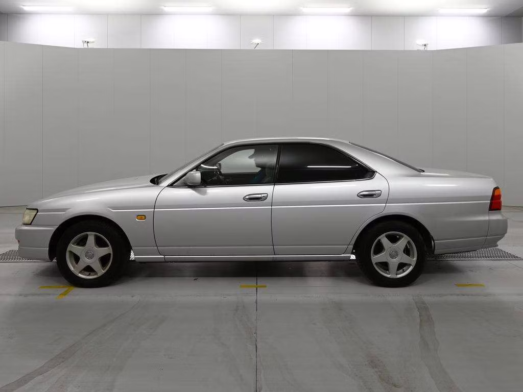 NISSAN LAUREL
