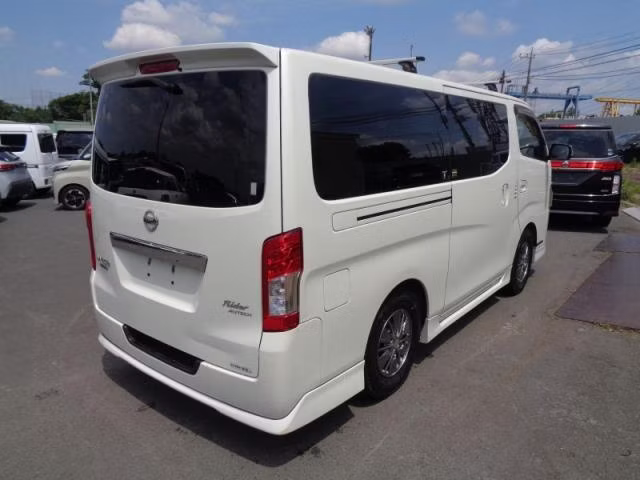 NISSAN NV350 CARAVAN