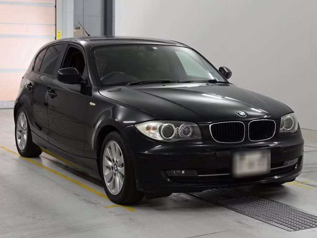 BMW 1-SERIES