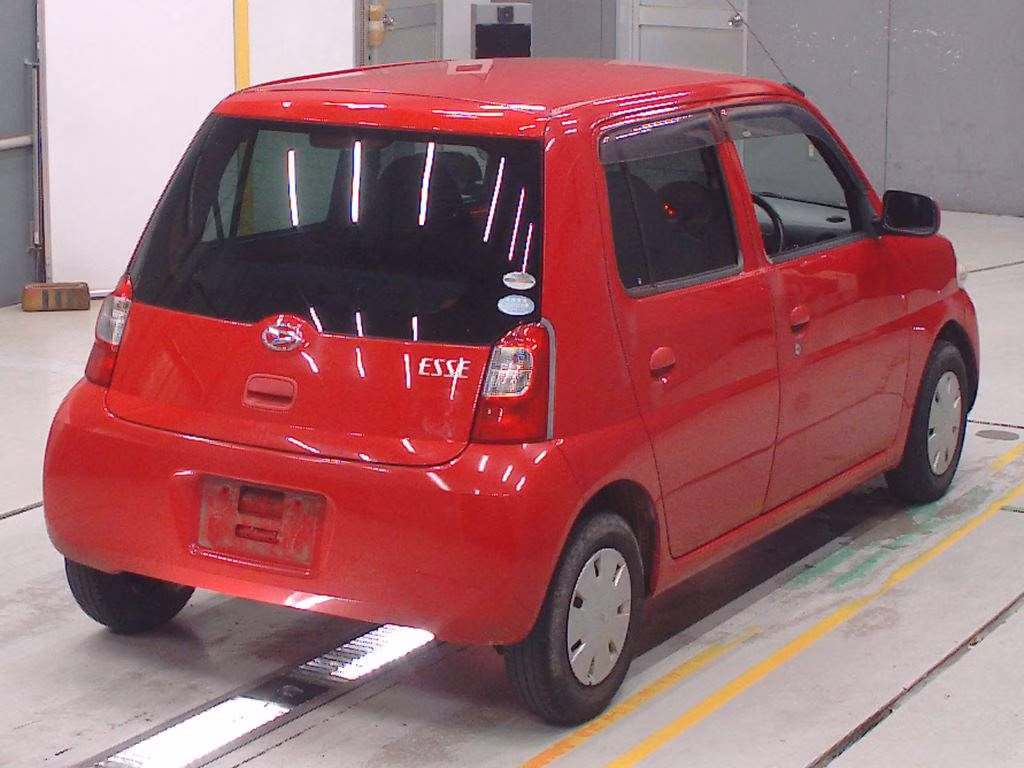 DAIHATSU ESSE