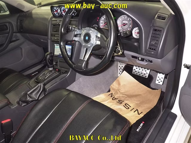 NISSAN SKYLINE