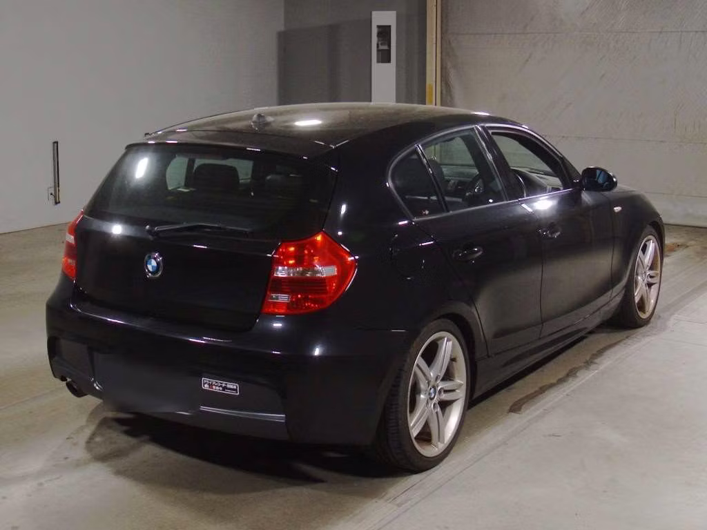 BMW 1-SERIES