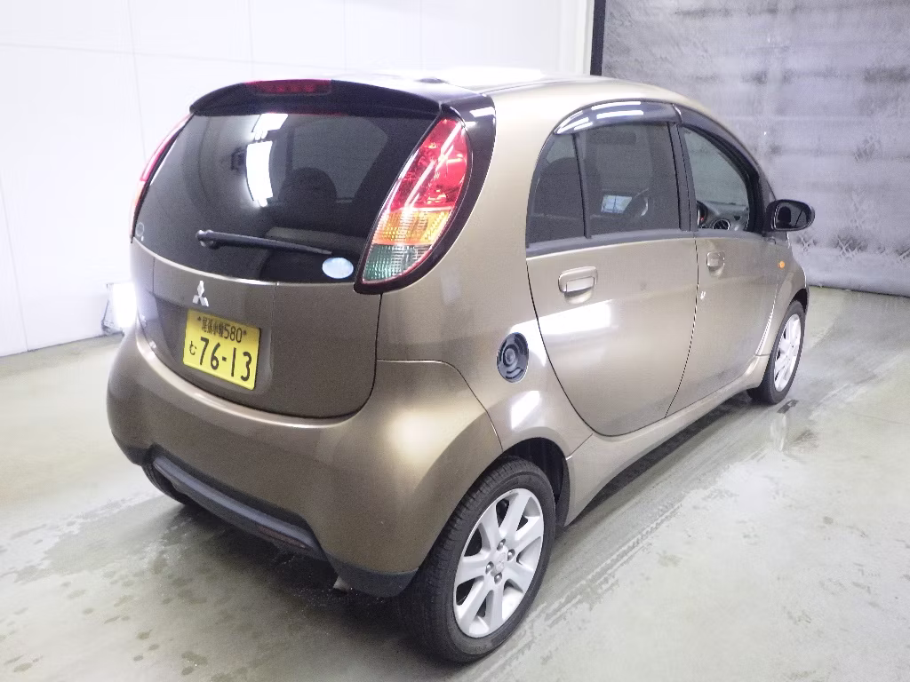 MITSUBISHI I