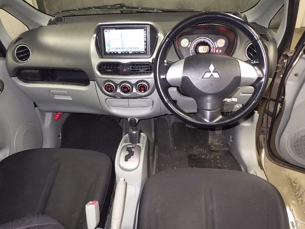 MITSUBISHI I