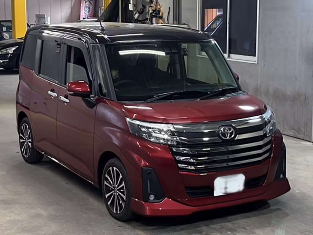TOYOTA ROOMY