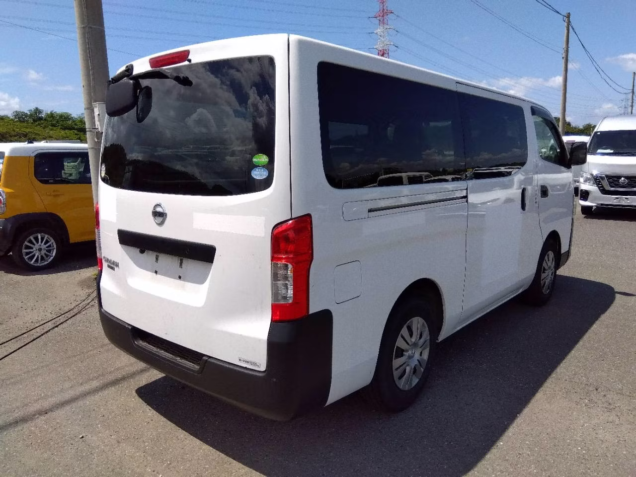 NISSAN NV350 CARAVAN