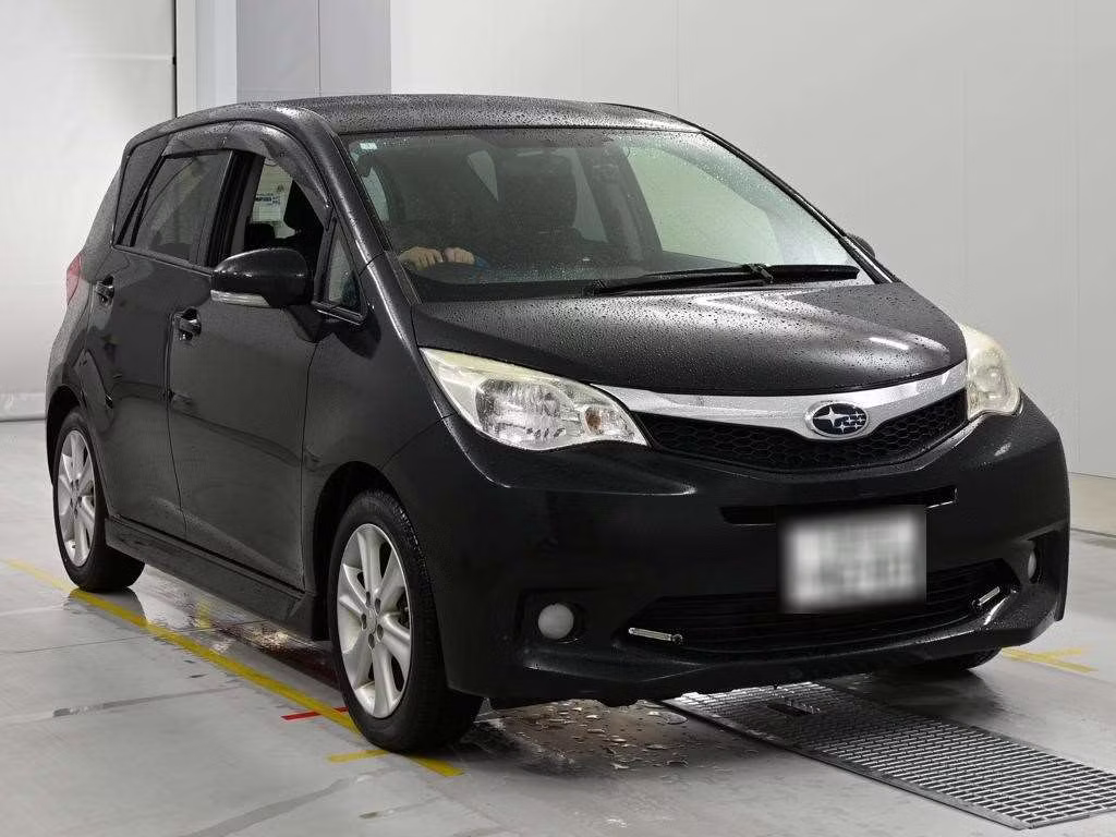 SUBARU TREZIA