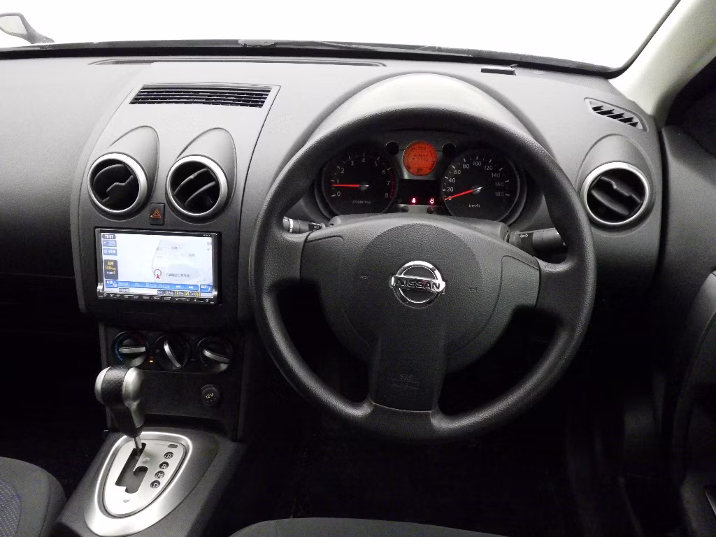 NISSAN DUALIS