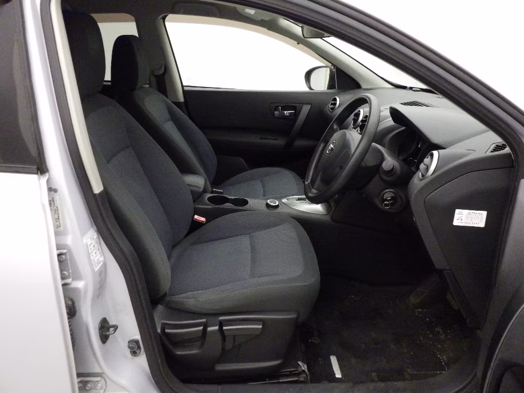 NISSAN DUALIS