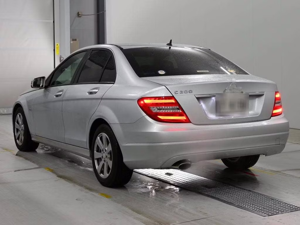 MERCEDES-BENZ C-CLASS