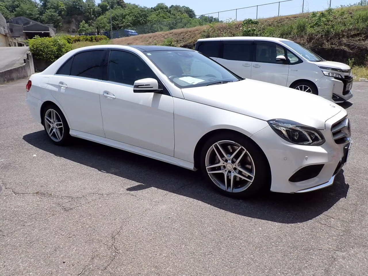 MERCEDES-BENZ E-CLASS