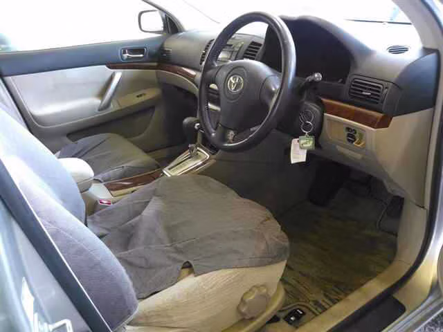 TOYOTA PREMIO