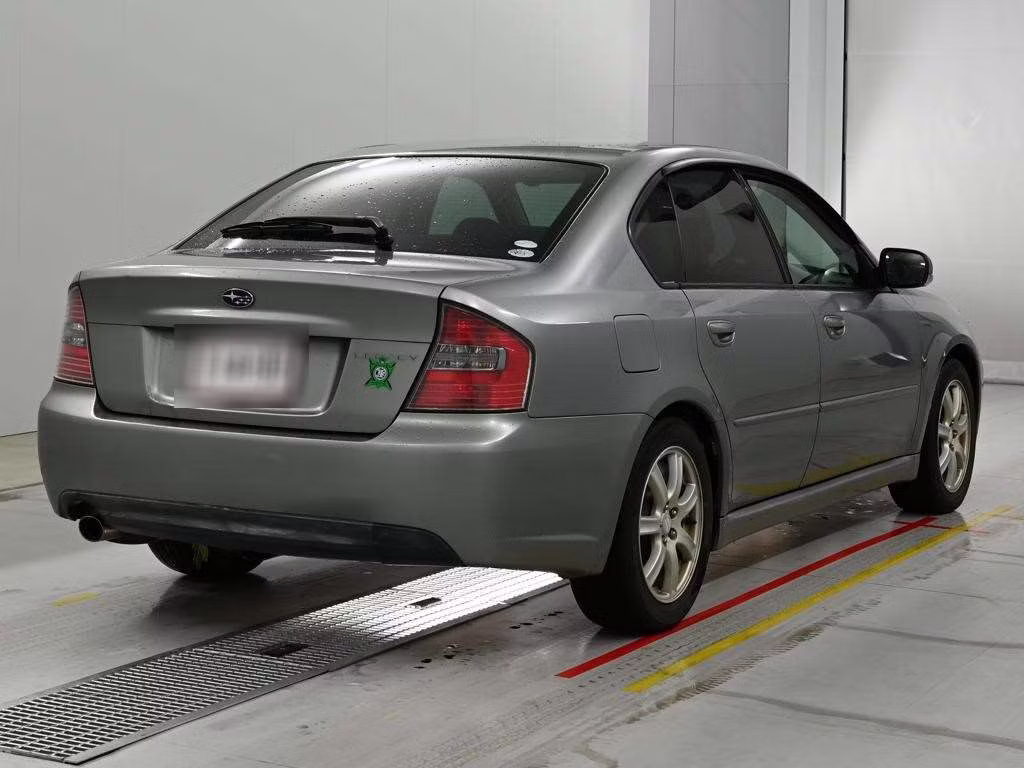 SUBARU LEGACY B4