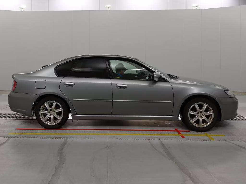 SUBARU LEGACY B4