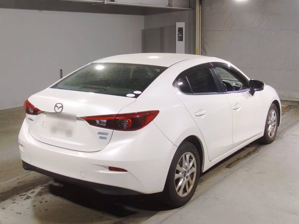 MAZDA AXELA