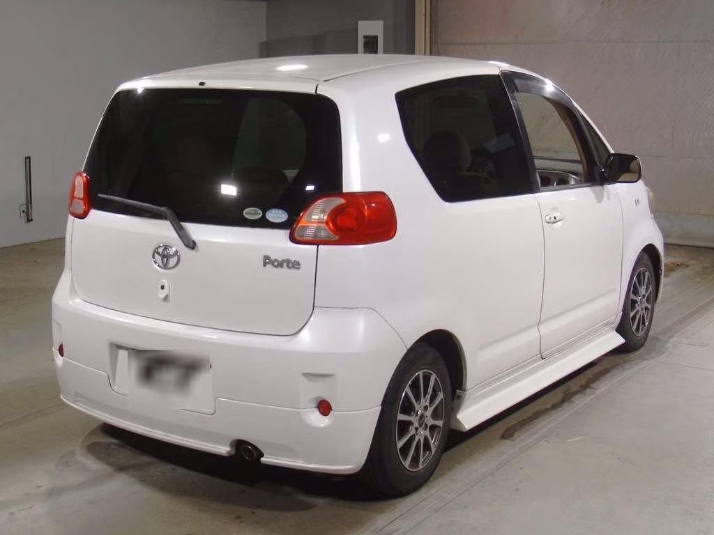 TOYOTA PORTE