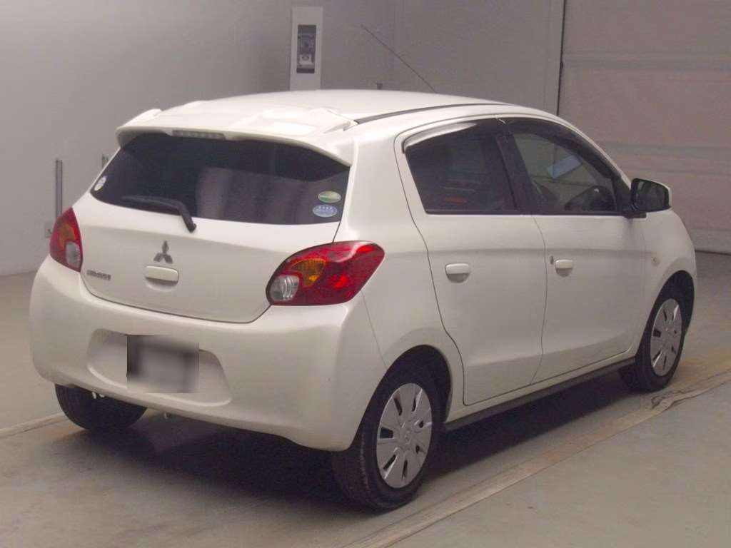 MITSUBISHI MIRAGE