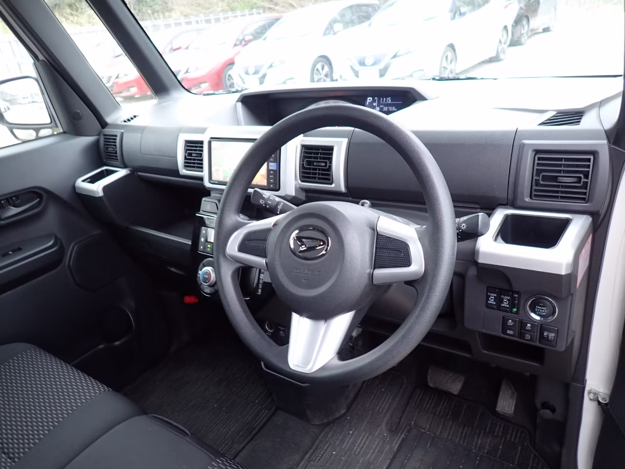 DAIHATSU WAKE