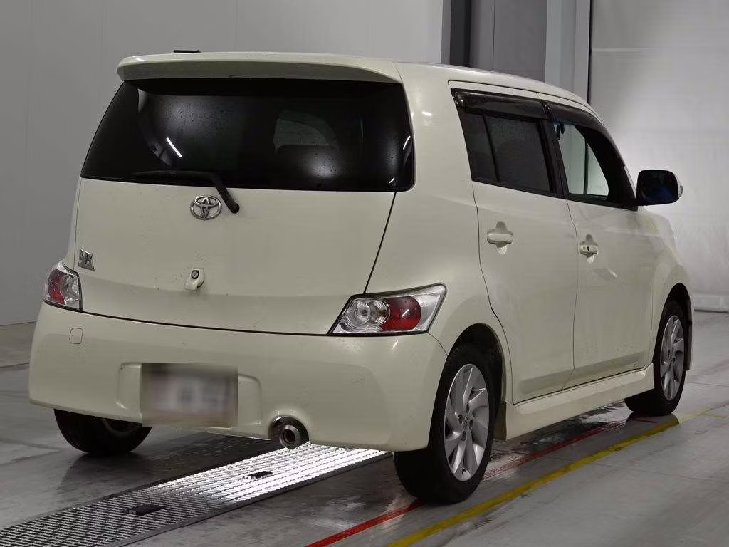 TOYOTA BB
