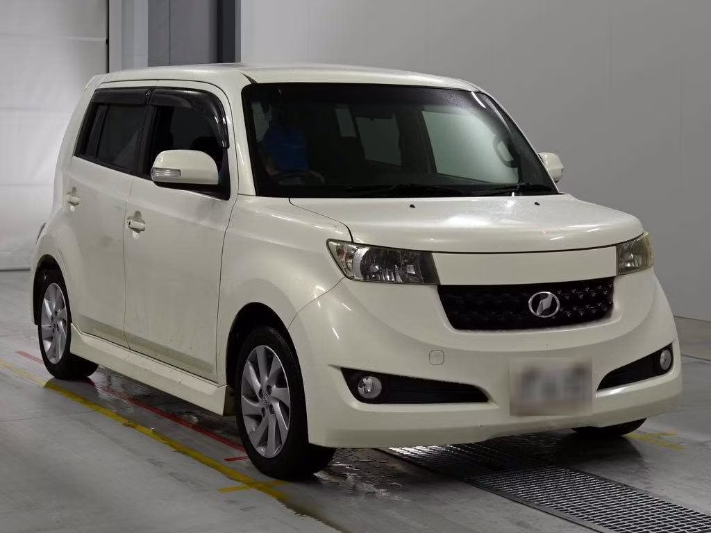 TOYOTA BB