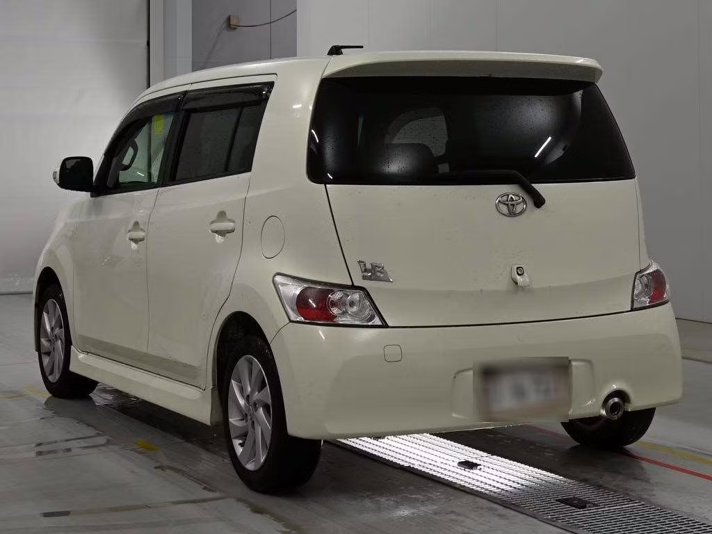 TOYOTA BB