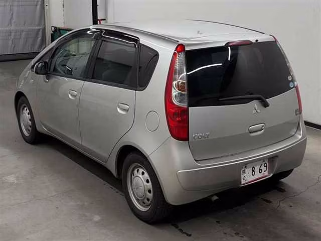 MITSUBISHI COLT