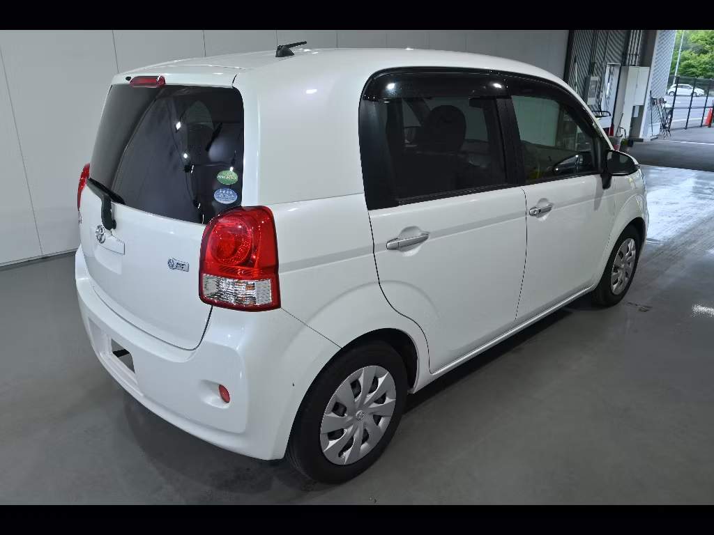 TOYOTA PORTE