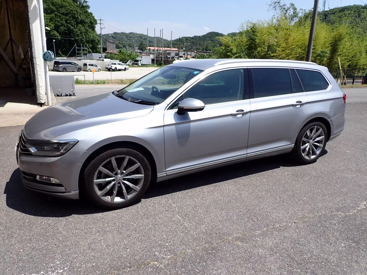 VOLKSWAGEN PASSAT