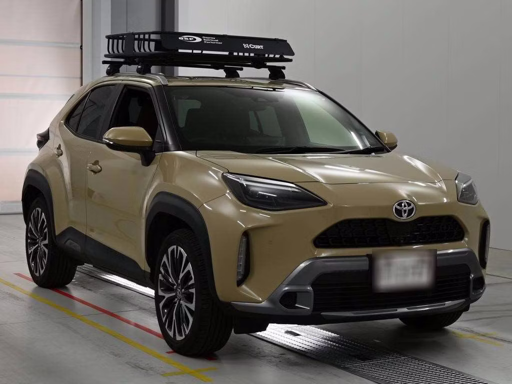 TOYOTA YARIS CROSS