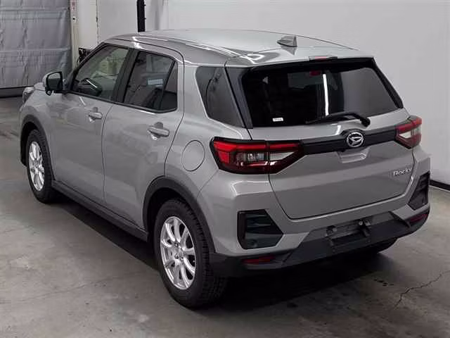 DAIHATSU ROCKY