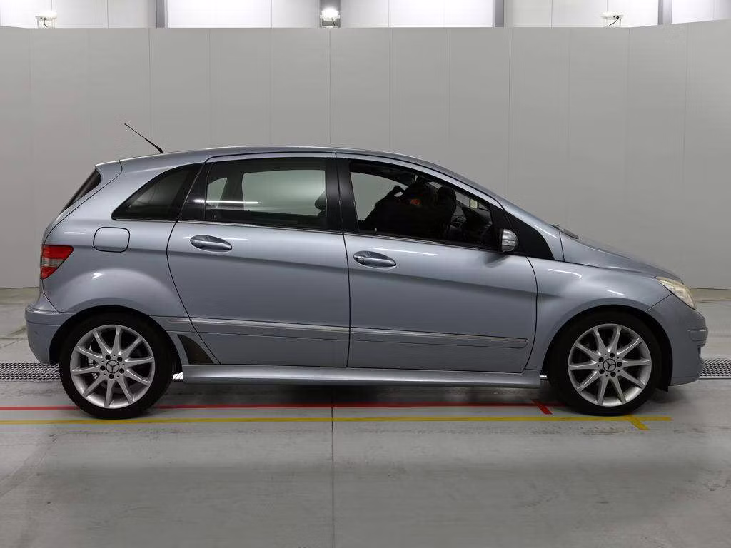 MERCEDES-BENZ B-CLASS