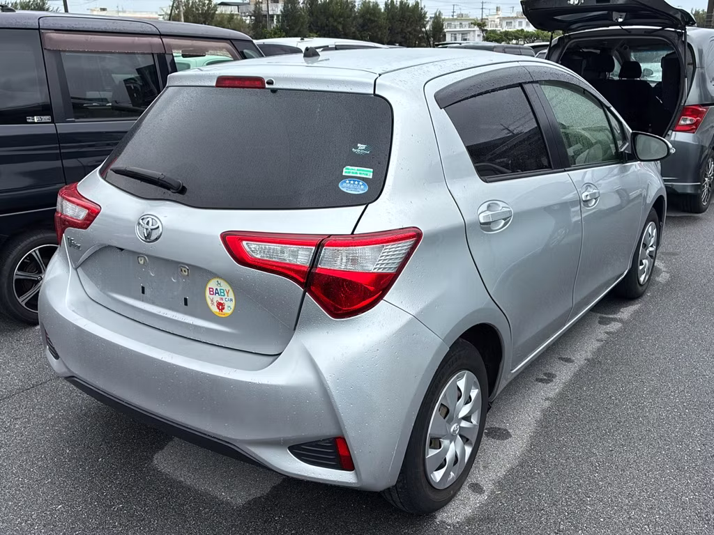 TOYOTA VITZ
