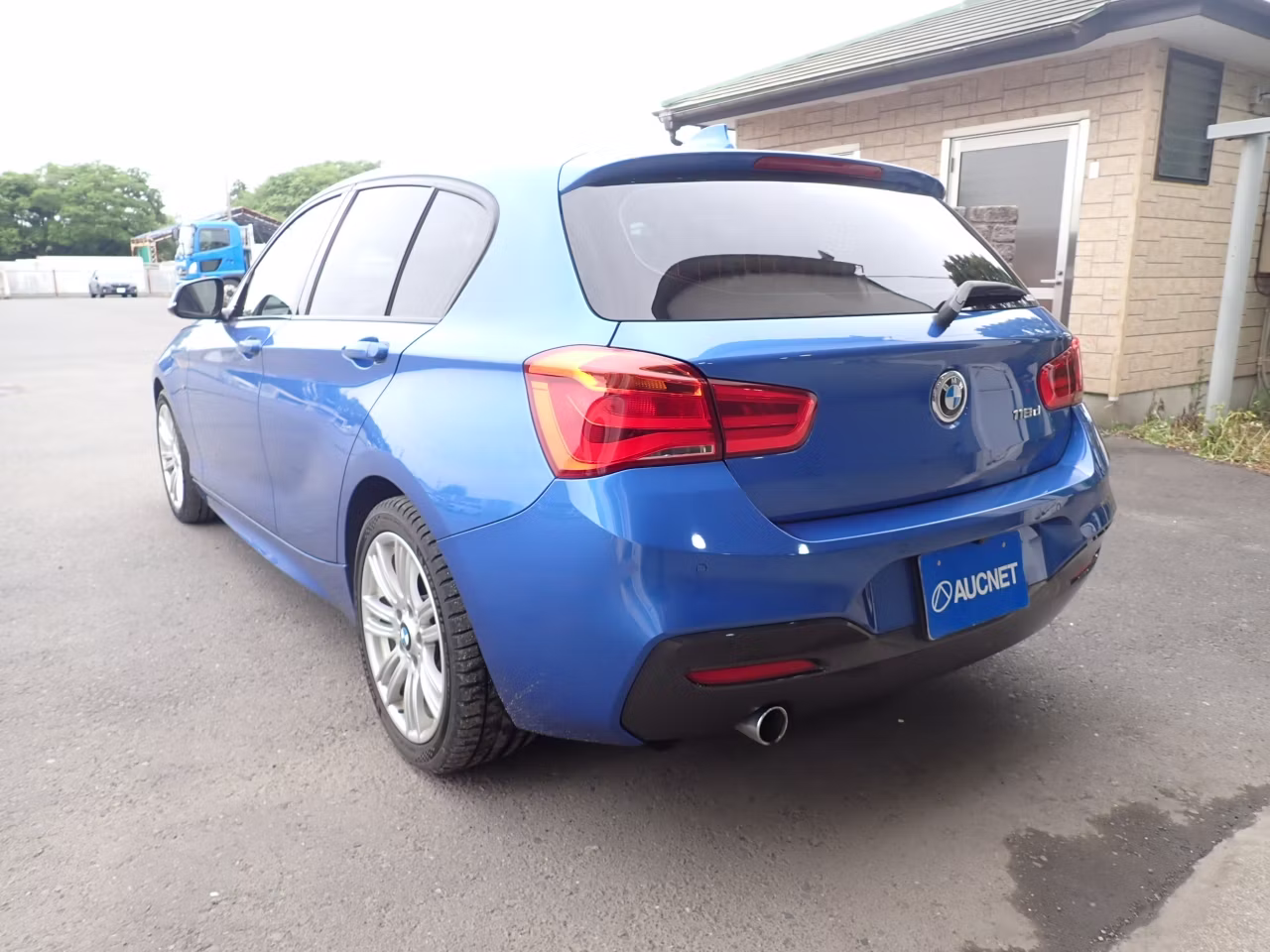 BMW 1-SERIES