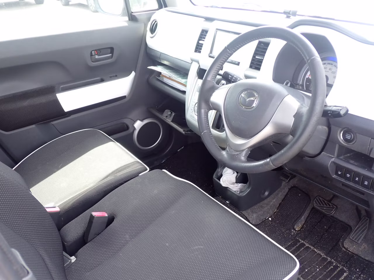 MAZDA FLAIR CROSSOVER