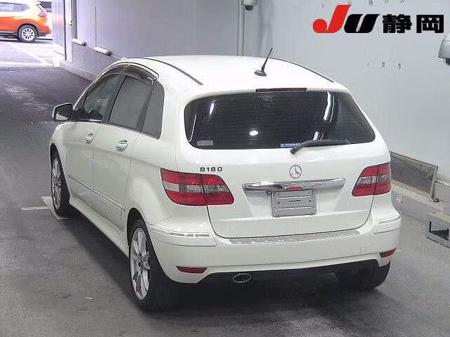 MERCEDES-BENZ B-CLASS