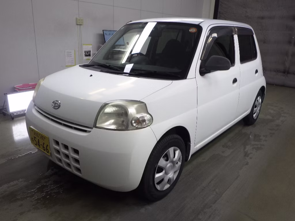 DAIHATSU ESSE