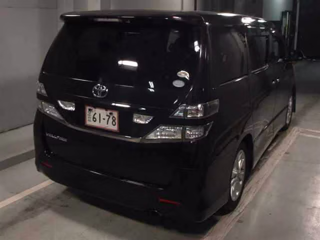 TOYOTA VELLFIRE