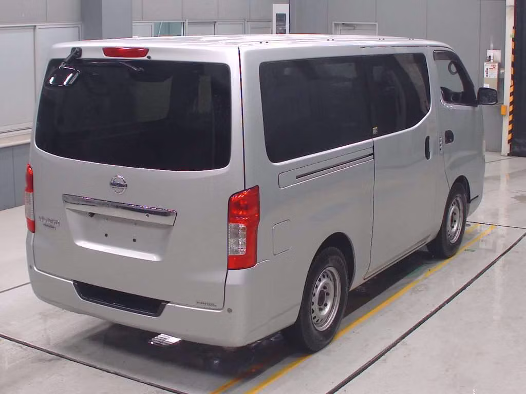 NISSAN NV350 CARAVAN