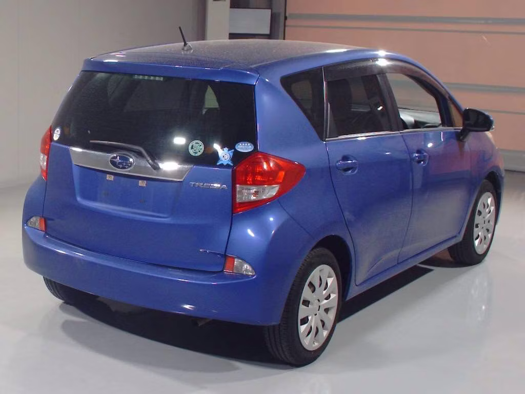 SUBARU TREZIA