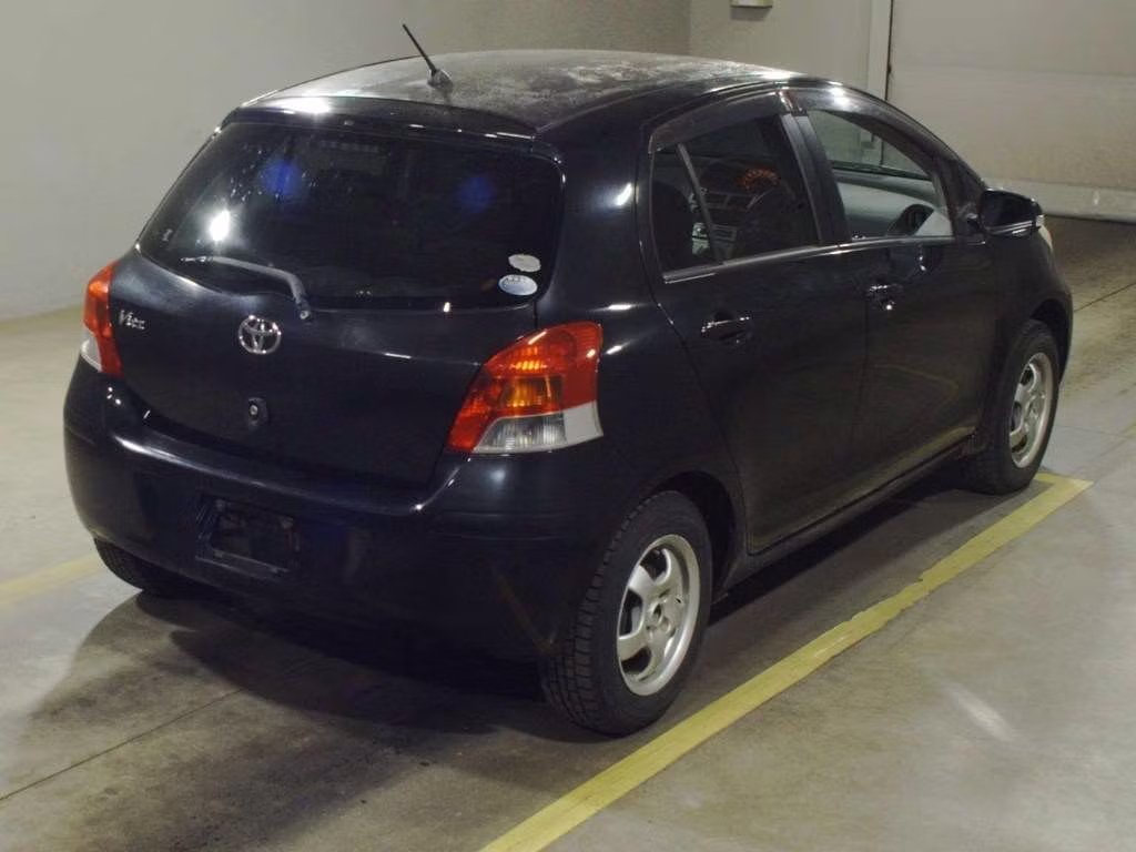 TOYOTA VITZ