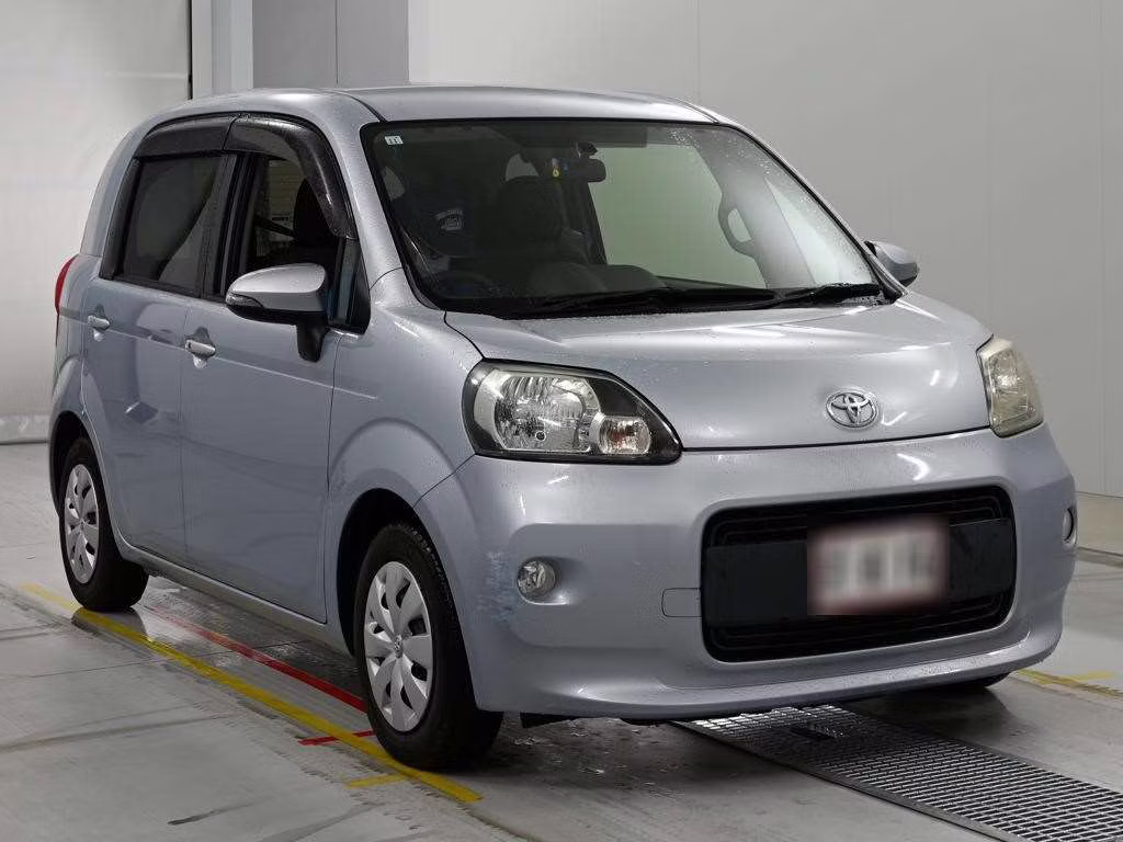TOYOTA PORTE