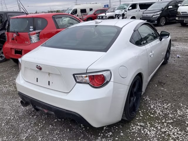 TOYOTA GT 86
