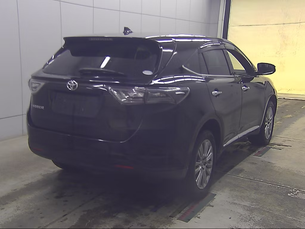 TOYOTA HARRIER