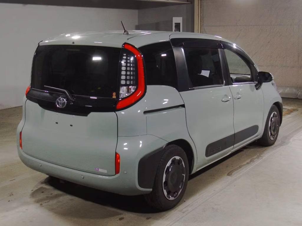 TOYOTA SIENTA