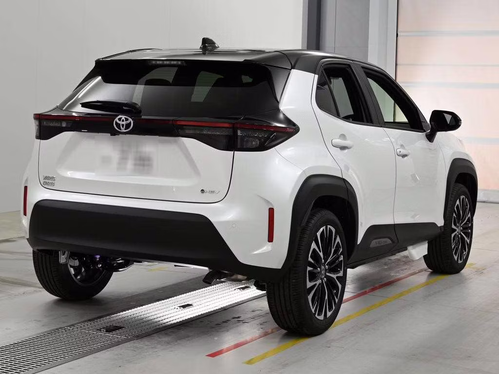 TOYOTA YARIS CROSS