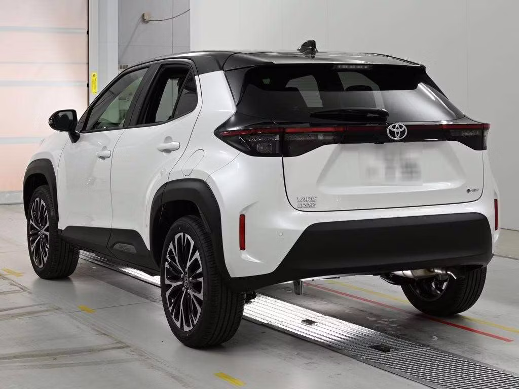 TOYOTA YARIS CROSS
