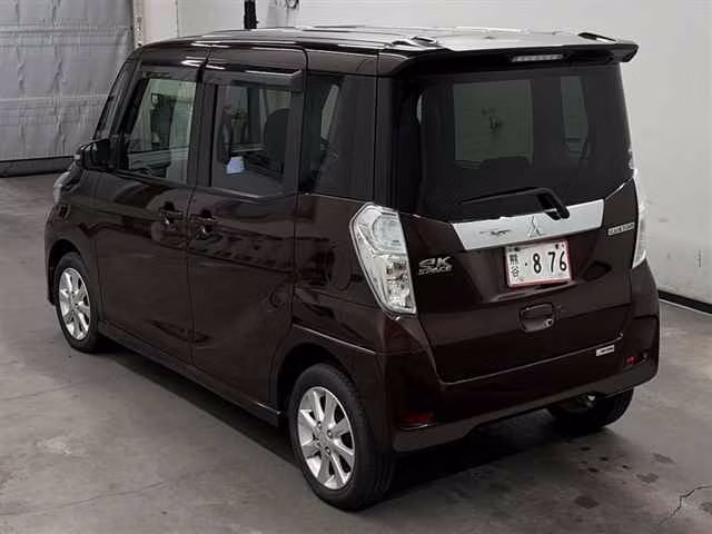 MITSUBISHI EK SPACE
