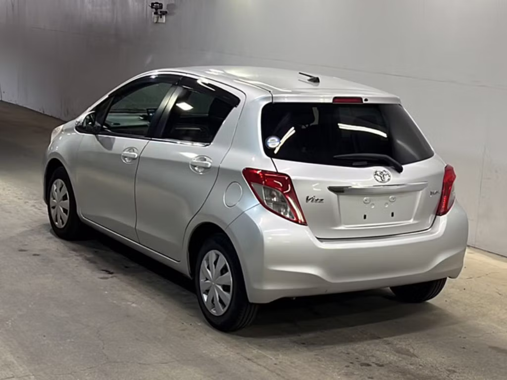 TOYOTA VITZ
