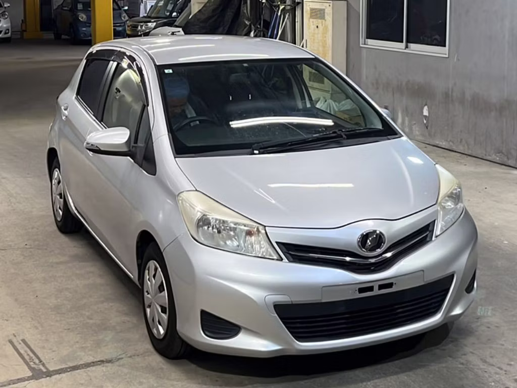 TOYOTA VITZ